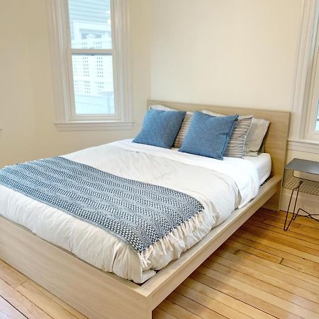 4 Bedroom Condo At Harvard Square And Harvard University Cambridge Exterior foto